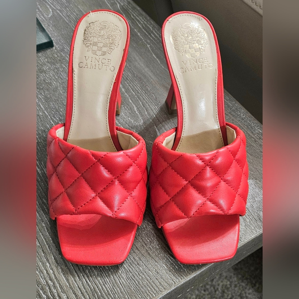 Vince Camuto Red Quilted Women's Heels - Picture 7 of 7